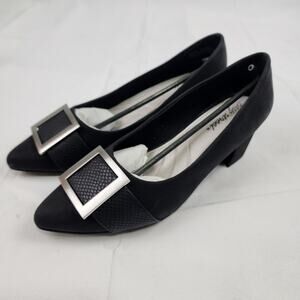 Easy Street Cider Black Snake Buckle Pumps Heels Women's 7.5 WW Wide